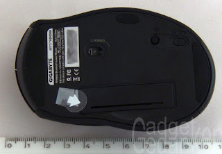 Gigabyte M7700B - Bluetooth-Maus (Unterseite)